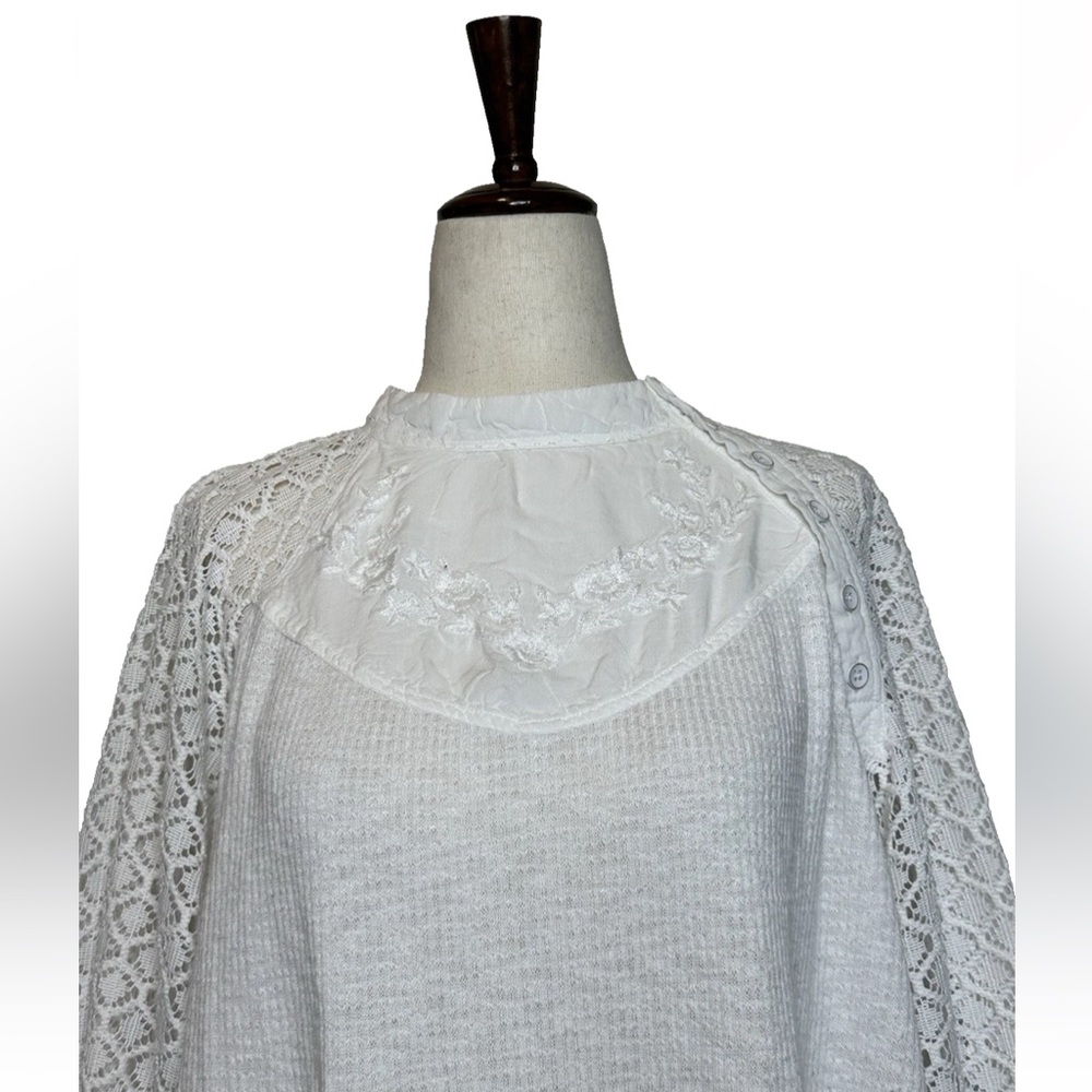 SOLD! Free People Sweetest Thing Thermal Top Size L White Embroidered Lace - Picture 3 of 10
